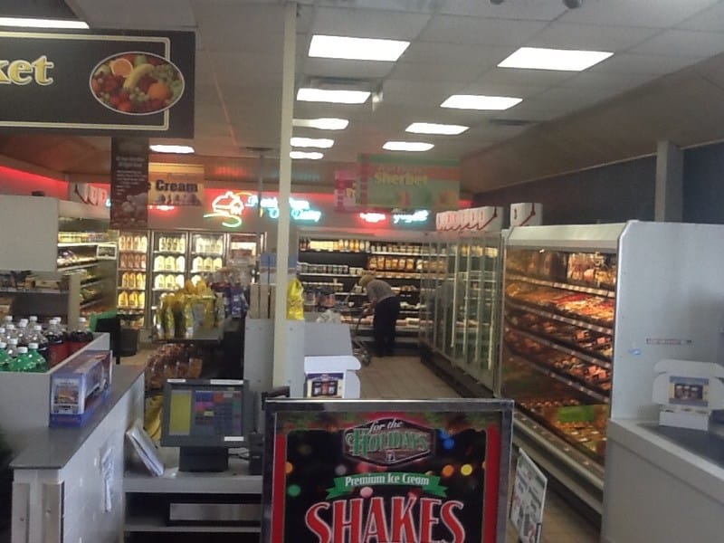 Ice Cream, Burgers, and Fries in Hillsboro, TX Braum's