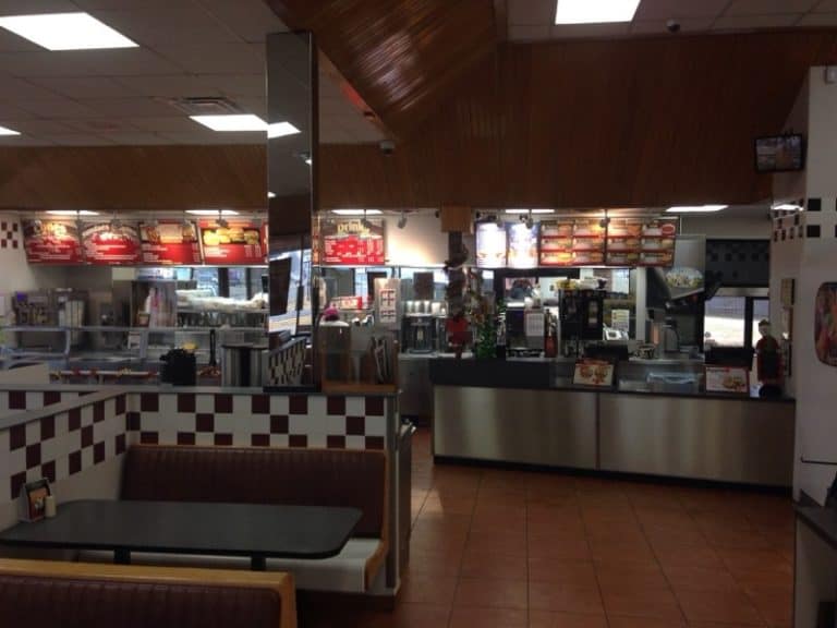 Burger Restaurant & Fresh Grocery in Okmulgee, OK Braum's